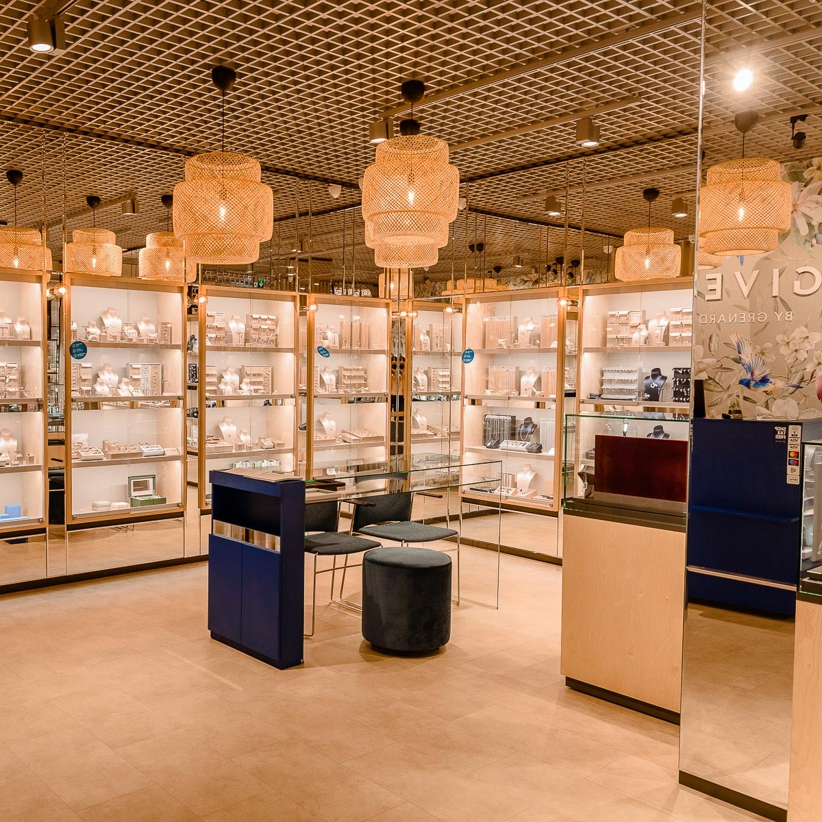 Jewelery store GIVEN, s/c Valletta | GIVEN