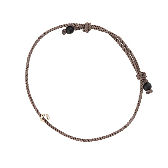 Naomi Apyrankė W55673903 | GRENARDI