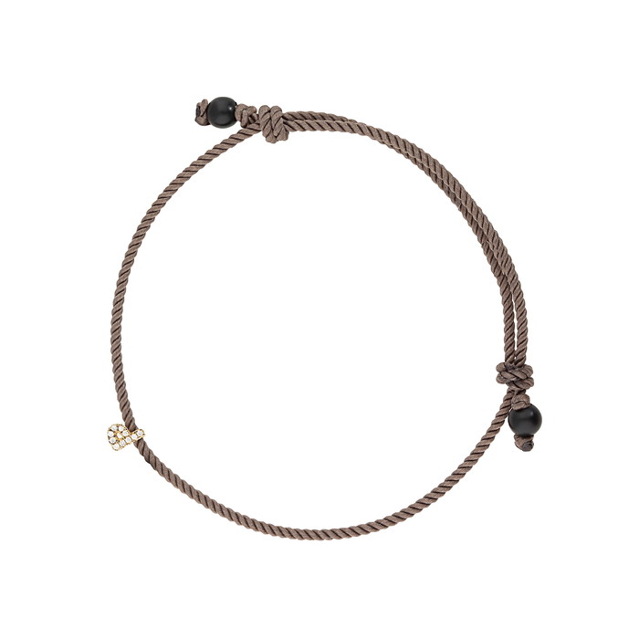 Naomi Apyrankė W55801633 | GRENARDI